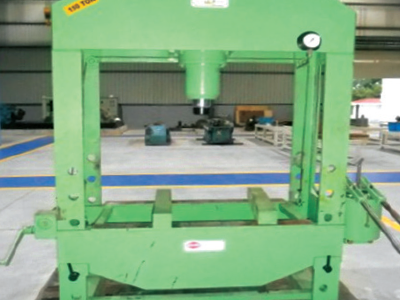 Hydraulic Press 150 MT